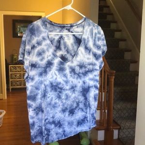 American Eagle t shirt size XL